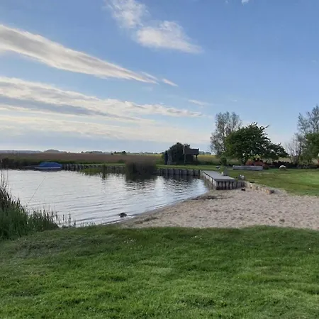 5 Sterne Mit Wasserblick & Wlan Lejlighed